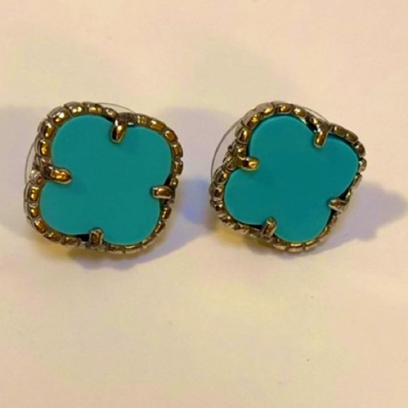 Elegant Sterling Silver Turquoise Clover Earrings - Picture 1 of 4